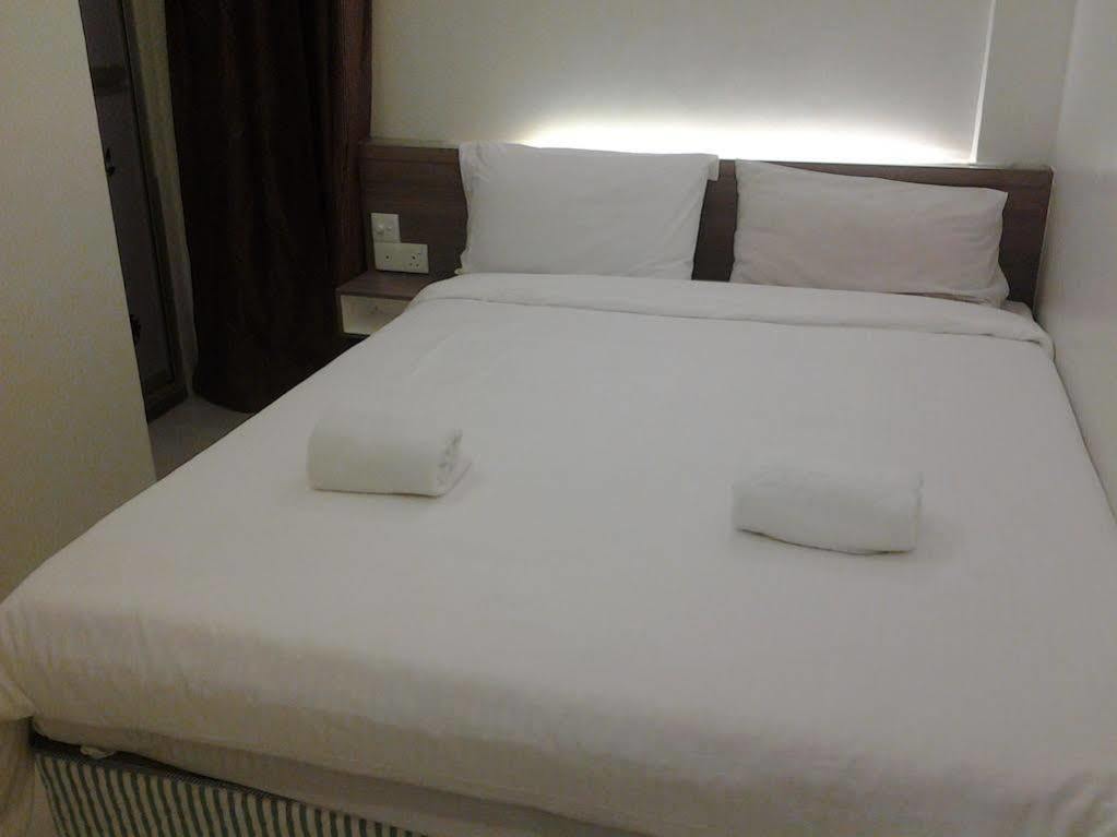 Azzahrah Rizq Hotel Malacca Kültér fotó